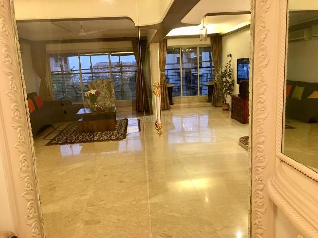 3 BHK Apartment in Bandra West for resale Mumbai. The reference number is 16813464