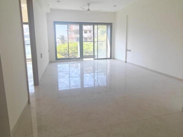 3 BHK Apartment in Bandra West for resale Mumbai. The reference number is 18877947