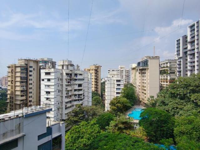 3 BHK Apartment in Bandra West for resale Mumbai. The reference number is 19687471
