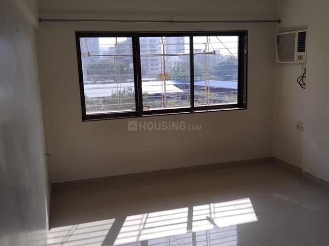 3 BHK Apartment in Bandra West for resale Mumbai. The reference number is 20180372