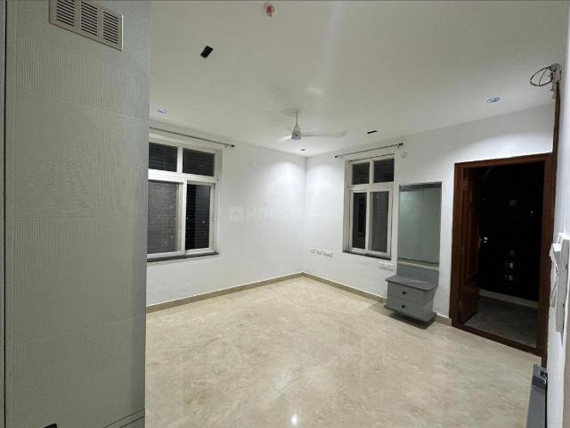 3 BHK Apartment in Banjara Hills for rent Hyderabad. The reference number is 20424521