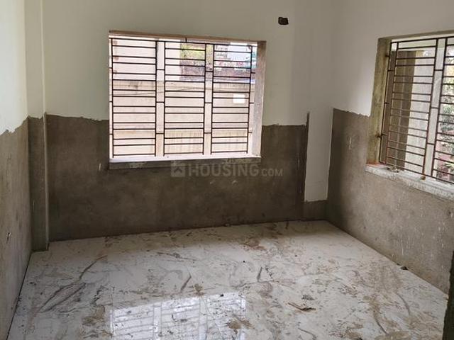 3 BHK Apartment in Baranagar for resale BT Road. The reference number is 16231604