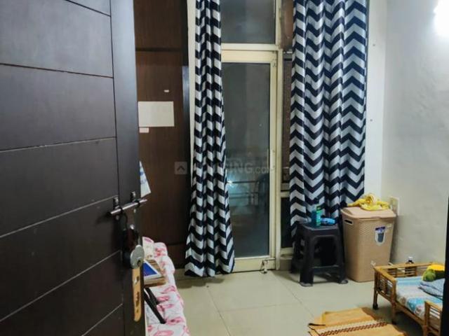3 BHK Apartment in Beta II Greater Noida for resale Rampur Jagir. The reference number is 17013092
