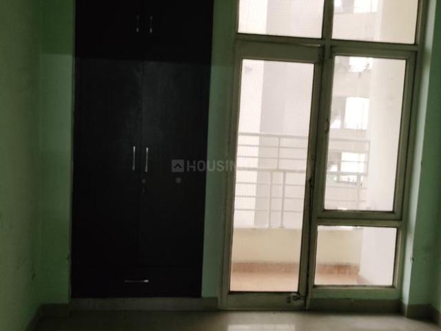 3 BHK Apartment in Beta II Greater Noida for resale Rampur Jagir. The reference number is 17572067