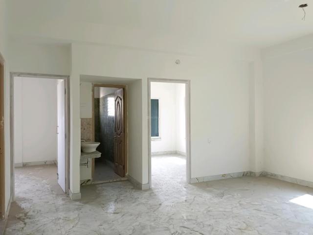 3 BHK Apartment in Behala for resale Kolkata. The reference number is 17895525