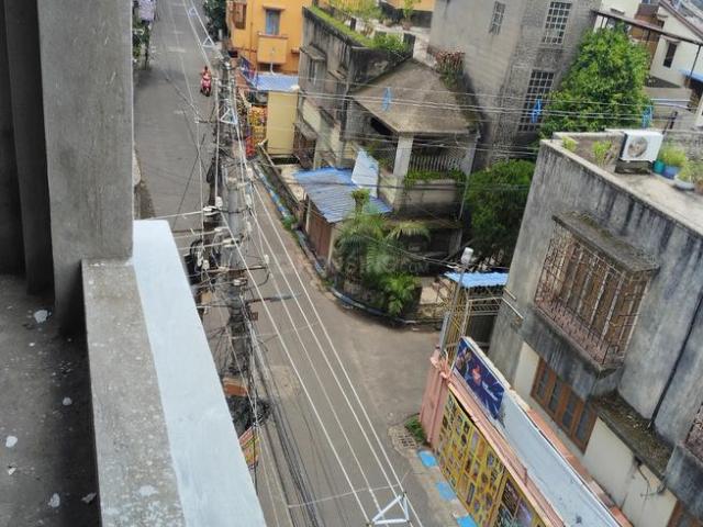 3 BHK Apartment in Behala for resale Kolkata. The reference number is 20612314