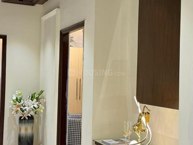 3 BHK Apartment in Bhabat for resale Zirakpur. The reference number is 19162739