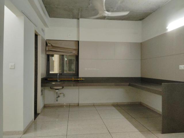 3 BHK Apartment in Bhadaj for rent Ahmedabad. The reference number is 17129438