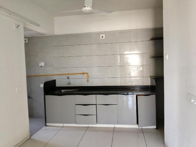 3 BHK Apartment in Bhadaj for rent Ahmedabad. The reference number is 19021731