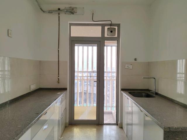 3 BHK Apartment in Bhandup West for rent Mumbai. The reference number is 18441179
