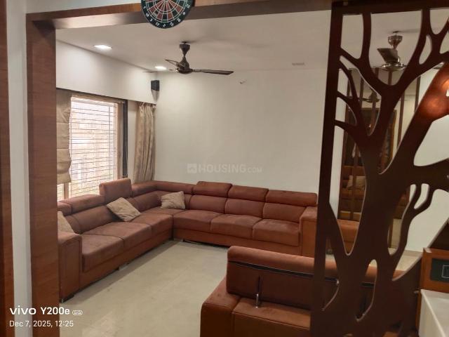 3 BHK Apartment in Bhimrad for rent Surat. The reference number is 19044539