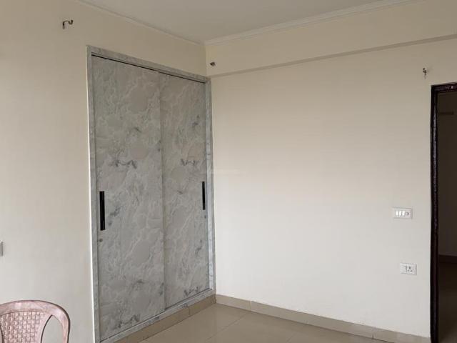 3 BHK Apartment in Bhopura for rent Ghaziabad. The reference number is 19947824