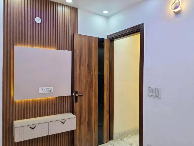 3 BHK Apartment in Bindapur for resale New Delhi. The reference number is 20420848