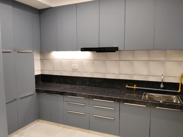 3 BHK Apartment in Gota for rent Ahmedabad. The reference number is 19529301