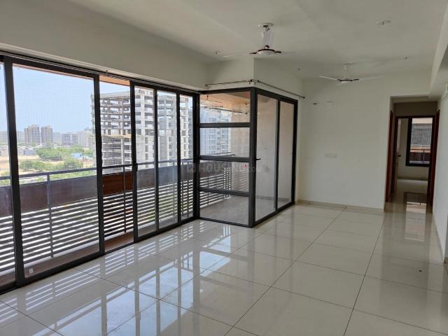 3 BHK Apartment in Gota for rent Ahmedabad. The reference number is 19925151