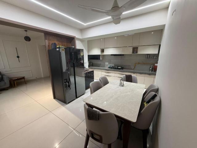 3 BHK Apartment in Gota for rent Ahmedabad. The reference number is 20786375