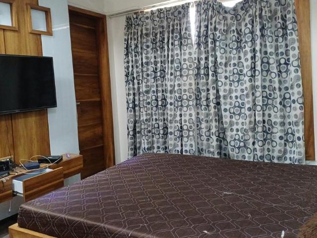 3 BHK Apartment in Gota for rent Ahmedabad. The reference number is 20360607