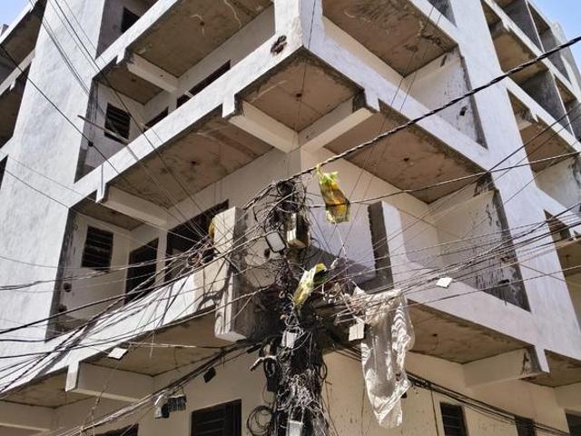 3 BHK Apartment in Govindpuram for resale Ghaziabad. The reference number is 19991031