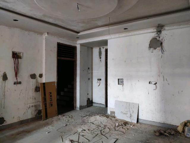 3 BHK Apartment in Govindpuram for resale Ghaziabad. The reference number is 20241403
