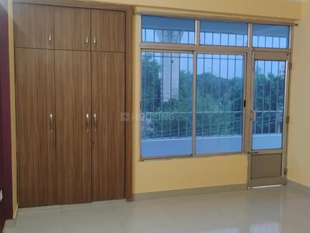 3 BHK Apartment in Gola Road for rent Patna. The reference number is 19762729