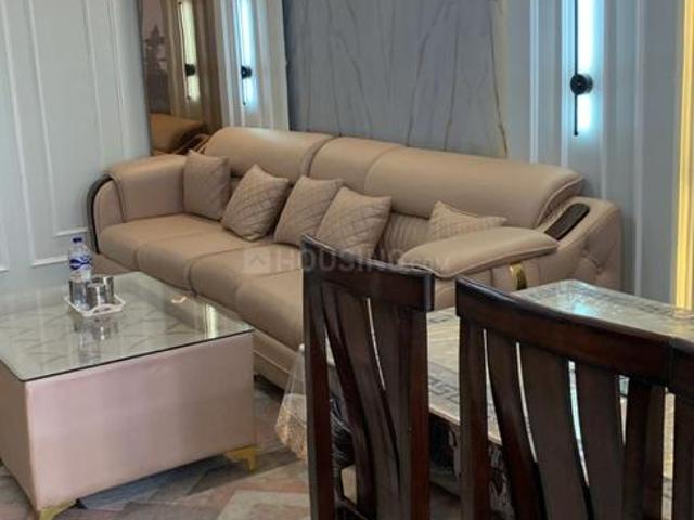 3 BHK Apartment in Gomti Nagar for rent Lucknow. The reference number is 18995829
