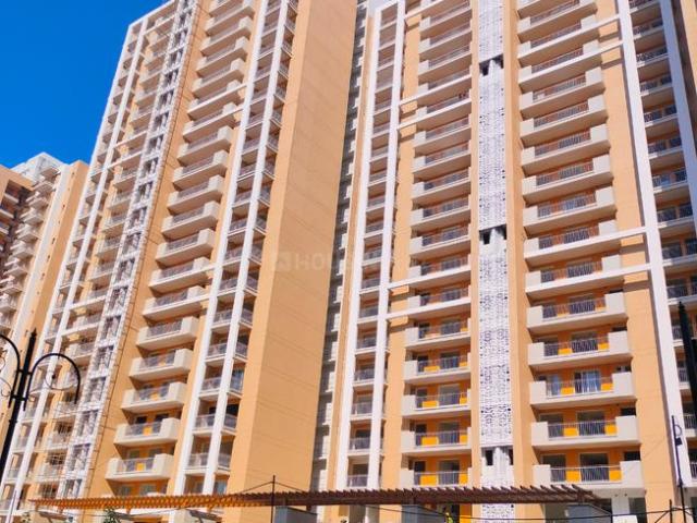 3 BHK Apartment in Gomti Nagar for resale Lucknow. The reference number is 12204066