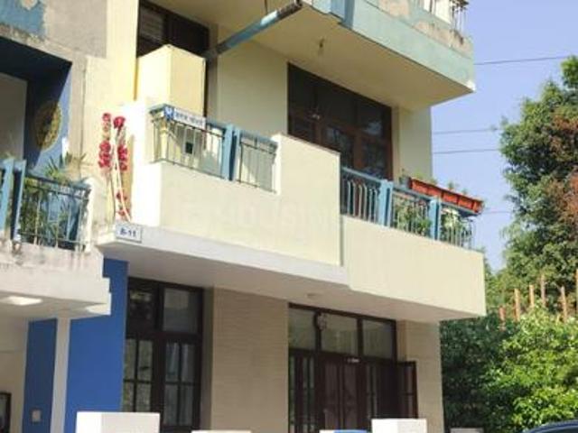 3 BHK Apartment in Gomti Nagar for resale Lucknow. The reference number is 20054625