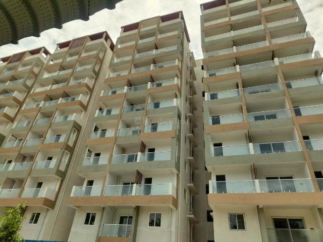3 BHK Apartment in Gopanapalli for resale Hyderabad. The reference number is 20825207