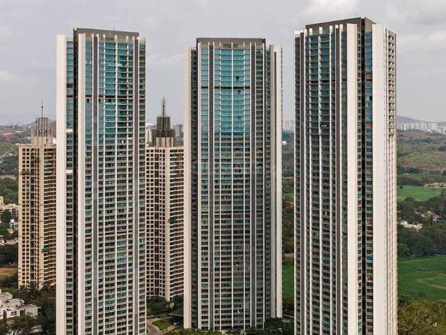 3 BHK Apartment in Goregaon East for resale Mumbai. The reference number is 17078033
