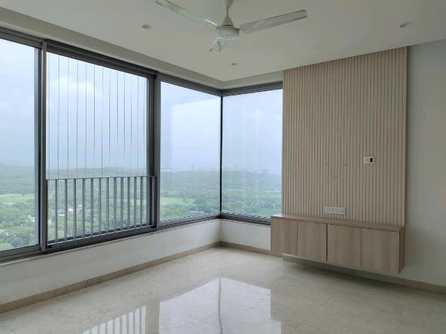 3 BHK Apartment in Goregaon East for resale Mumbai. The reference number is 17754349