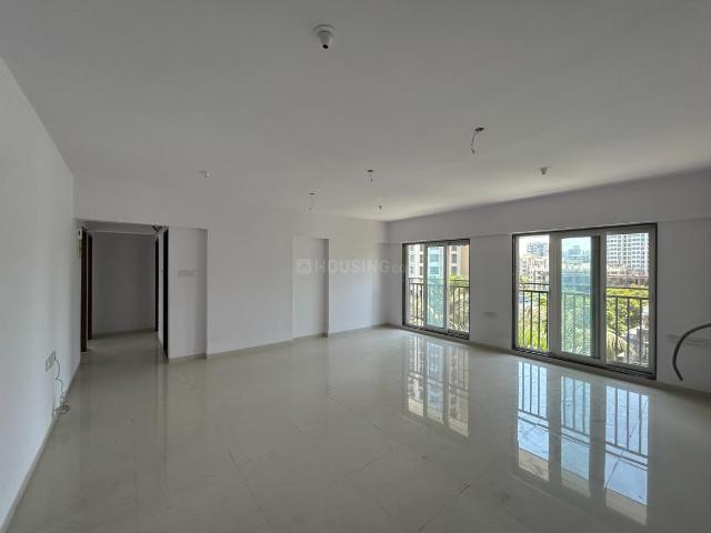3 BHK Apartment in Goregaon East for resale Mumbai. The reference number is 20296007