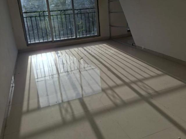 3 BHK Apartment in Goregaon West for resale Mumbai. The reference number is 19863097