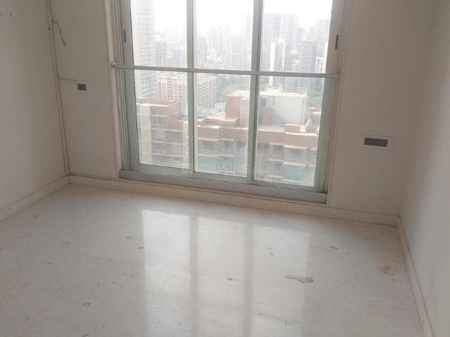 3 BHK Apartment in Goregaon West for resale Mumbai. The reference number is 20270385