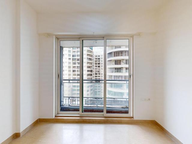 3 BHK Apartment in Goregaon West for resale Mumbai. The reference number is 20698338