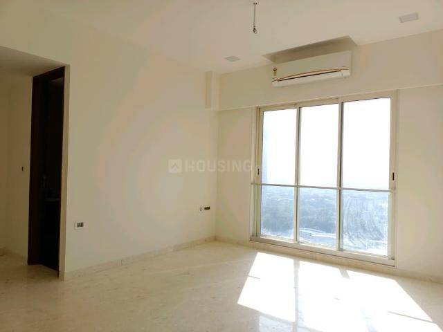 3 BHK Apartment in Goregaon West for resale Mumbai. The reference number is 20708164