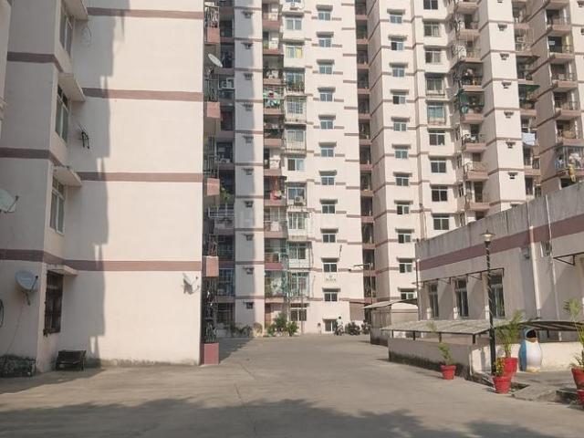 3 BHK Apartment in Gaurabagh for resale Lucknow. The reference number is 19644645