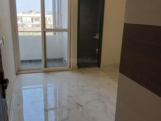 3 BHK Apartment in Gazipur for rent Zirakpur. The reference number is 19558748