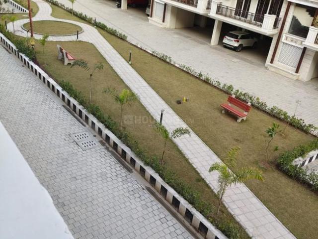 3 BHK Apartment in Gazipur for rent Zirakpur. The reference number is 19585423