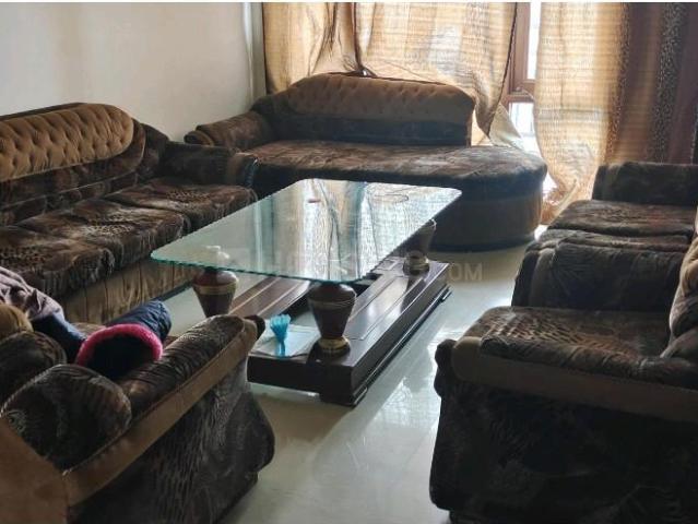 3 BHK Apartment in Gazipur for rent Zirakpur. The reference number is 20365295