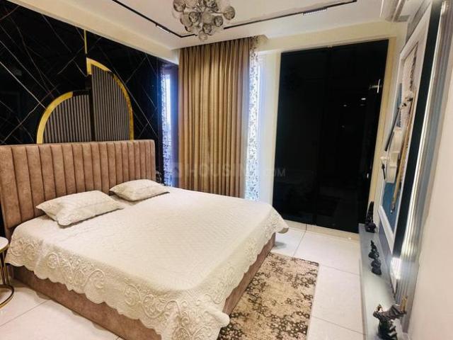 3 BHK Apartment in Gazipur for resale Zirakpur. The reference number is 19938976