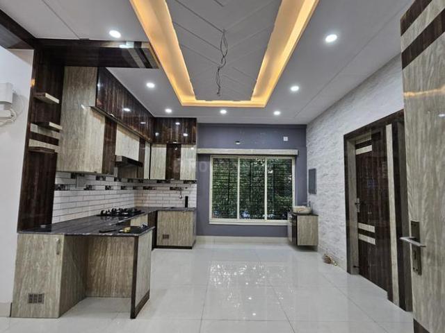 3 BHK Apartment in Garia for resale Kolkata. The reference number is 15219905
