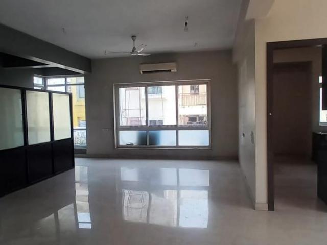 3 BHK Apartment in Gariahat for resale Kolkata. The reference number is 19915769