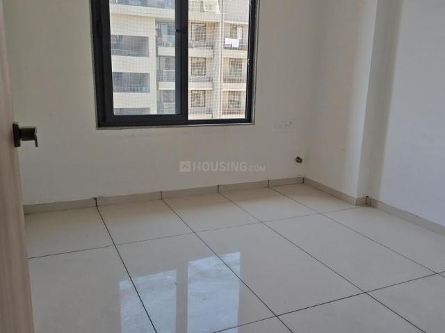 3 BHK Apartment in Ghuma for rent Ahmedabad. The reference number is 19688975