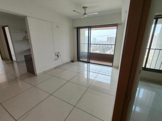 3 BHK Apartment in Ghuma for rent Ahmedabad. The reference number is 19785432