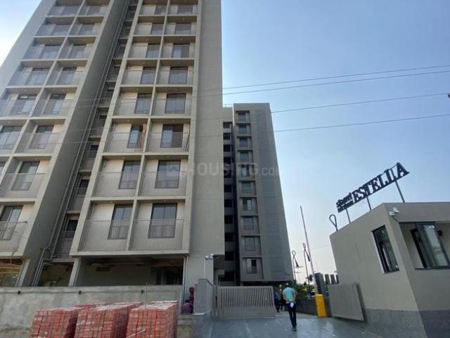 3 BHK Apartment in Ghuma for rent Ahmedabad. The reference number is 20168974