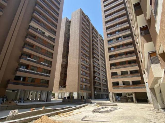 3 BHK Apartment in Ghuma for rent Ahmedabad. The reference number is 20208145
