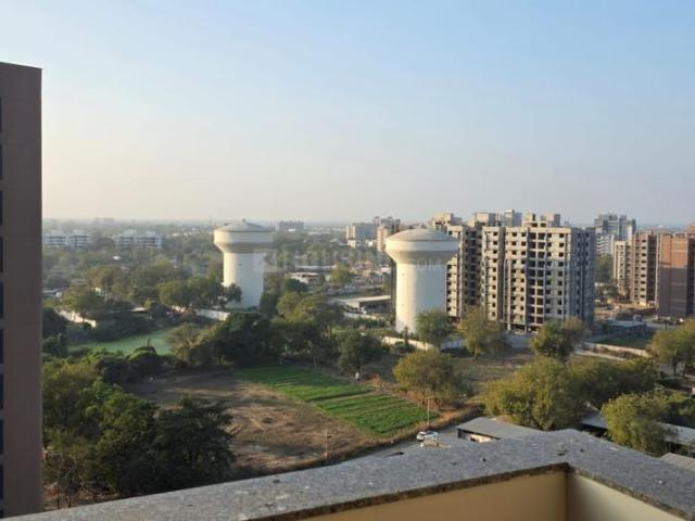 3 BHK Apartment in Ghuma for rent Ahmedabad. The reference number is 20461192
