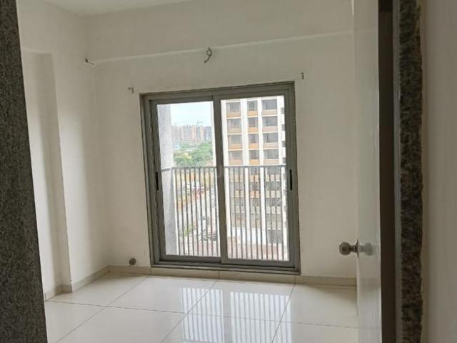 3 BHK Apartment in Ghuma for resale Ahmedabad. The reference number is 18626356