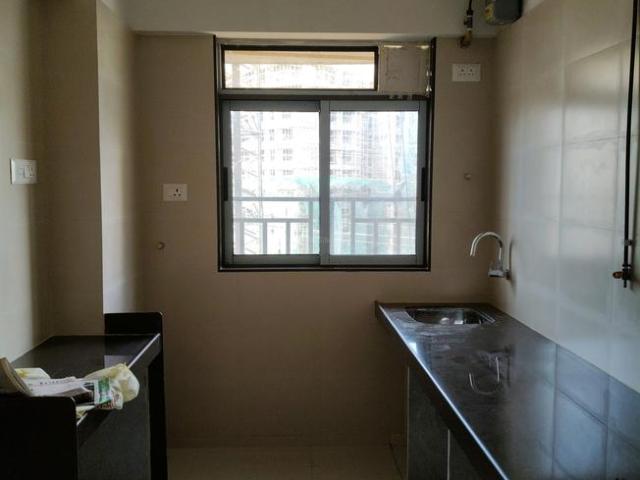 3 BHK Apartment in Ghatkopar East for resale Mumbai. The reference number is 18610880