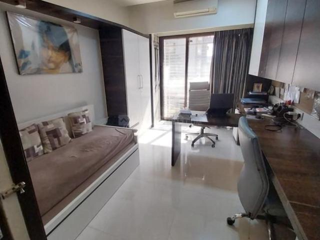 3 BHK Apartment in Ghatkopar East for resale Mumbai. The reference number is 19657400